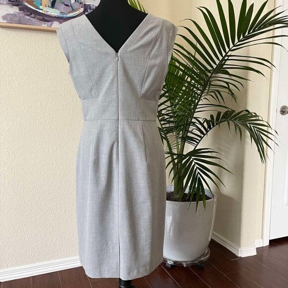 The Limited Collection Women´s Sz 8 Grey Suiting Sheath Dress Career - Picture 2 of 12